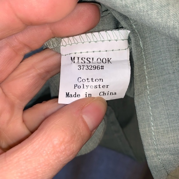 𝅺women’s Misslook top medium - Picture 3 of 5